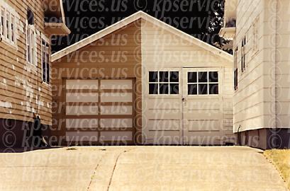 cp016-15-2tonegarage.jpg
